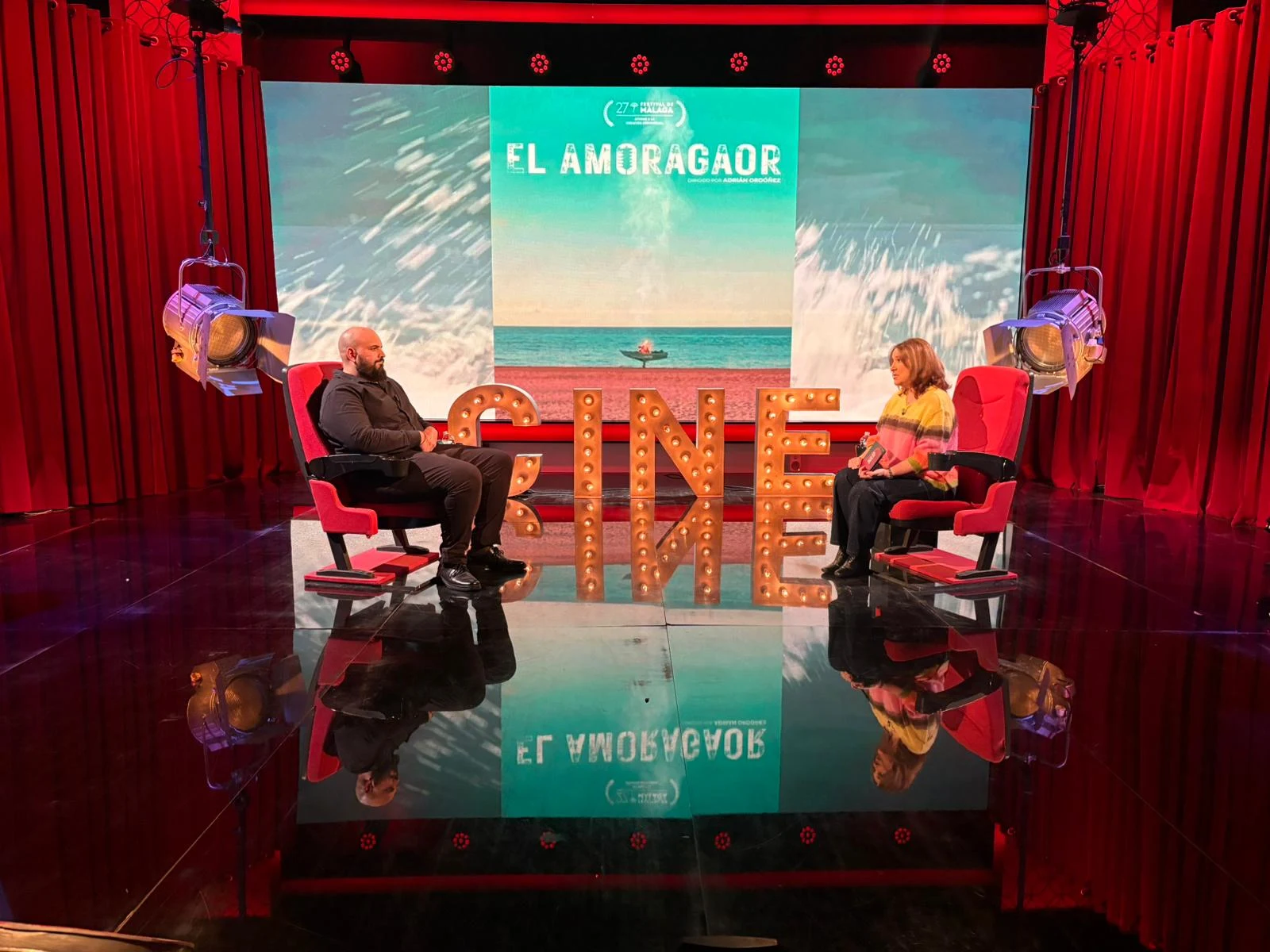 Adrián Ordóñez y equipo de El Amoragaor en el programa Una de Cine de Canal Sur – Muy al Sur Films