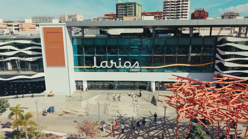 Campaña audiovisual de Larios Centro por su 30 aniversario realizada por Muy al Sur Films
